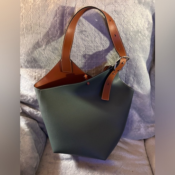 MDBM Handbags - MDBM Maison Women’s Green Napa Leather two tone tote
